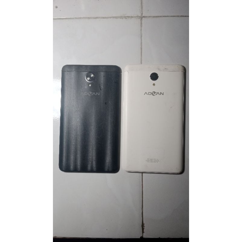 tutup belakang tablet advan i7u