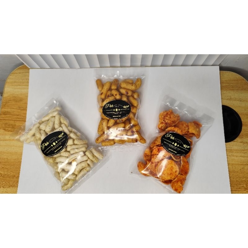 

SNACK PAKET 10RB DAPAT 3 PCS (PILUS TONGKOL LOMBOK IJO, LARTUS, KERIPIK KENTANG KOIN) SNACK MURAH