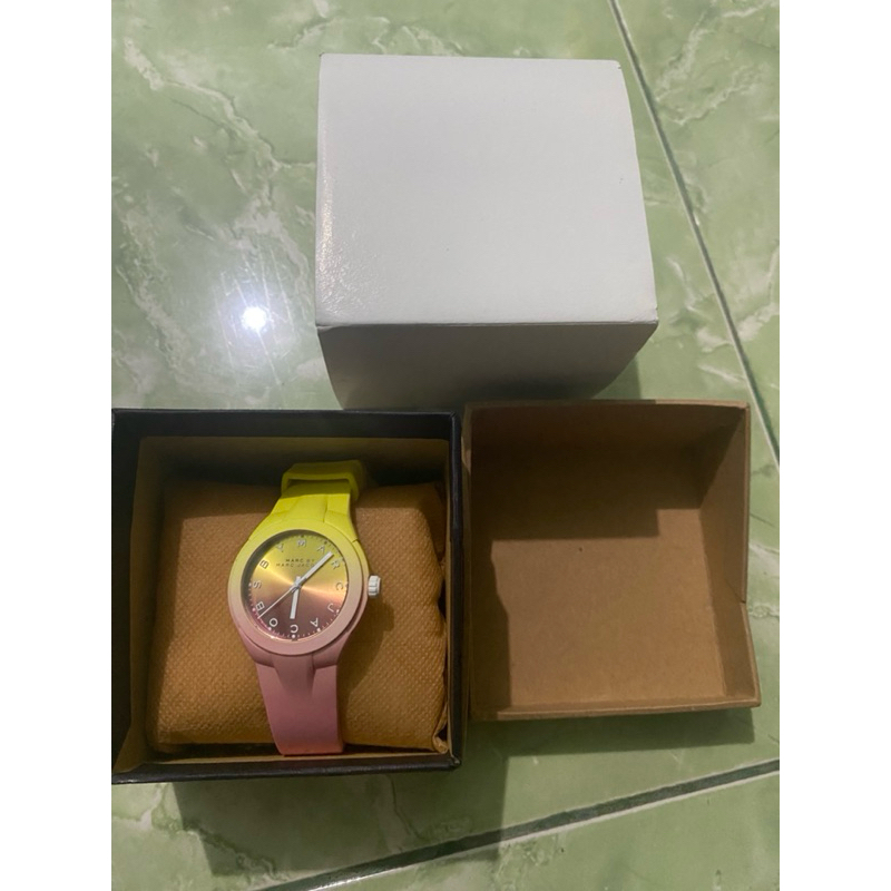 Jam tangan marc jacobs