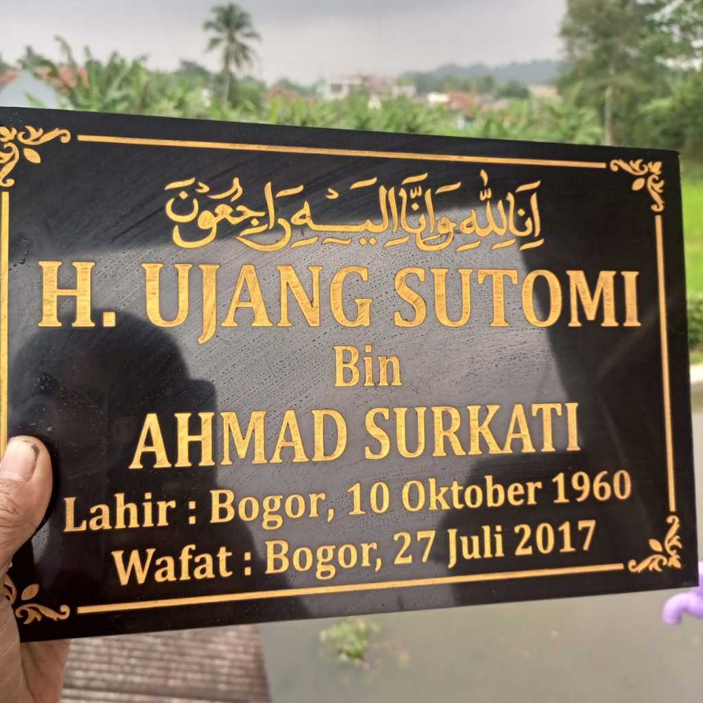 BATU NISAN KUBURAN BERBAHAN GRANIT PREMIUM