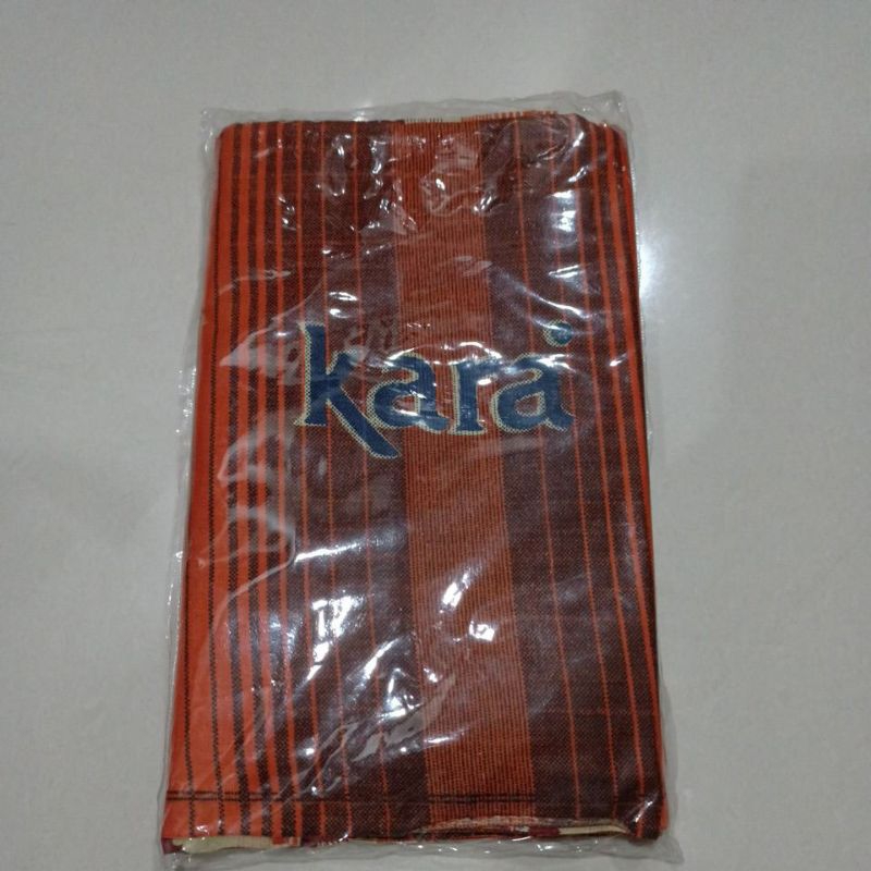 Kain Saring Kain Sarung bercorak