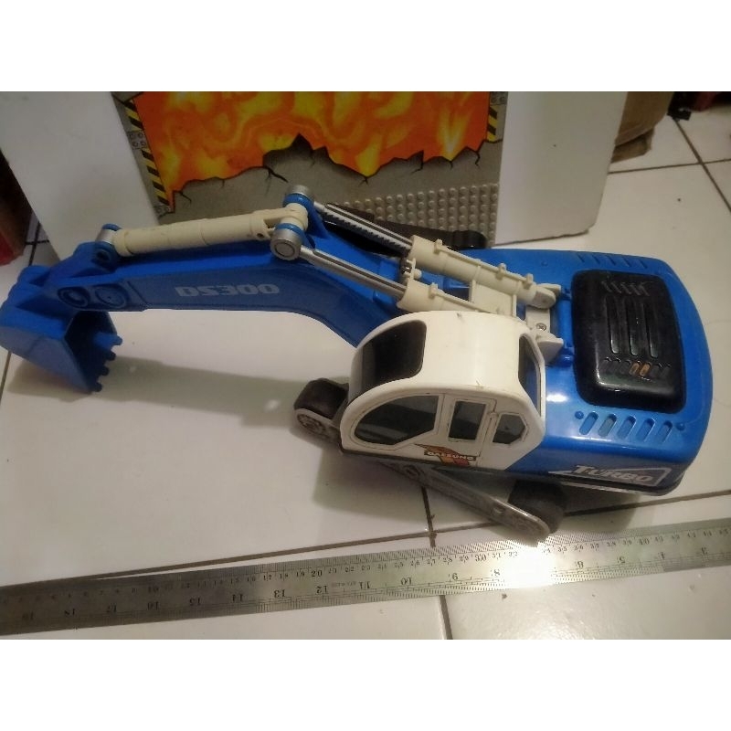 Mainan Excavator Daesung Toys