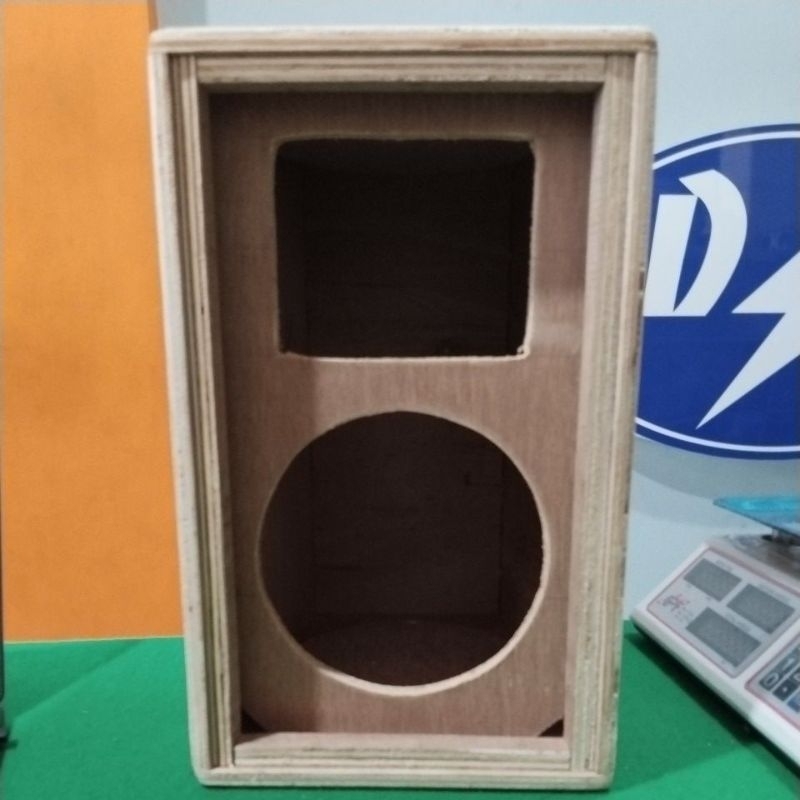 BOX SPEAKER LINE ARRAY 8 INCH