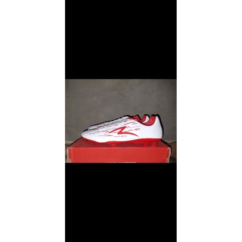 sepatu futsal ls reborn