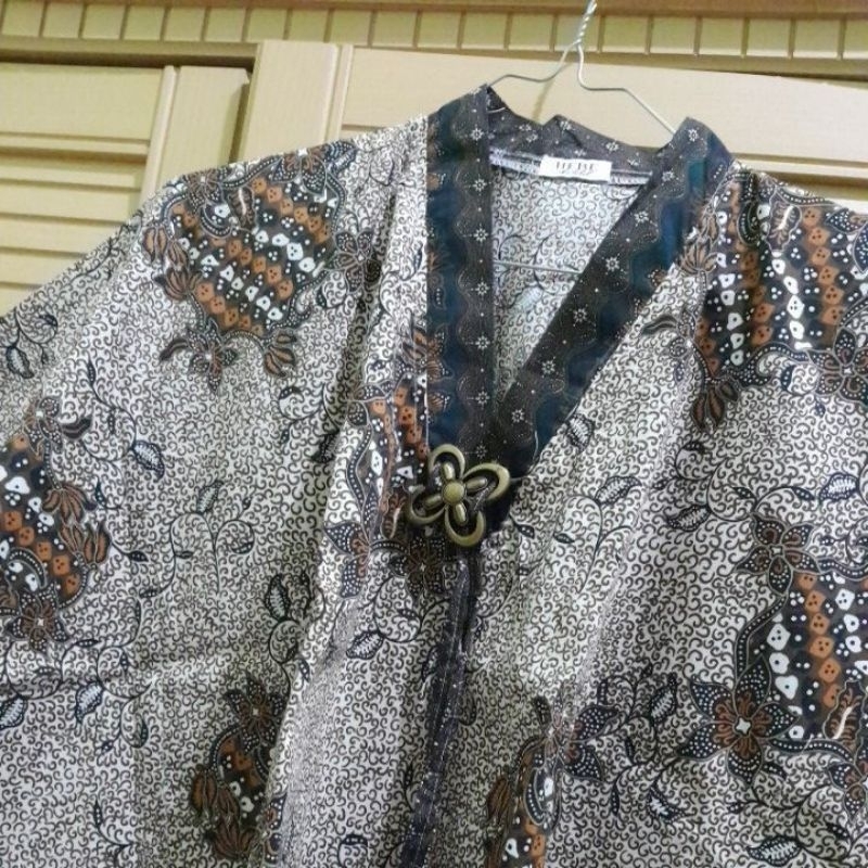 Preloved Top Batik