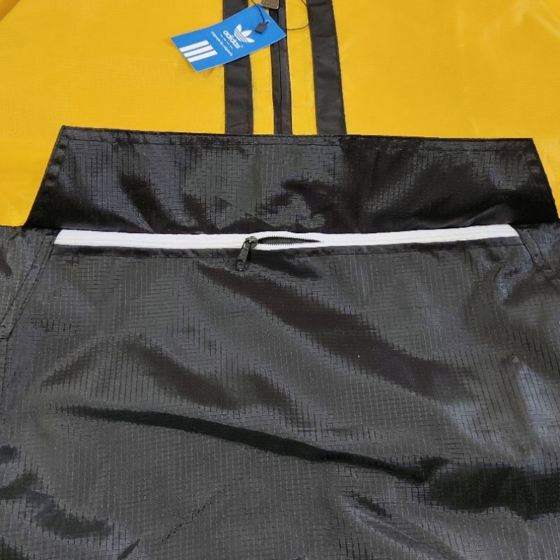 HOT DEALS JAKET PARASUT CAGOULE OUTDOOR ADIDAS FULL TAG&LEBEL //JAKET WINDBREAKER//JAKET RUNNING