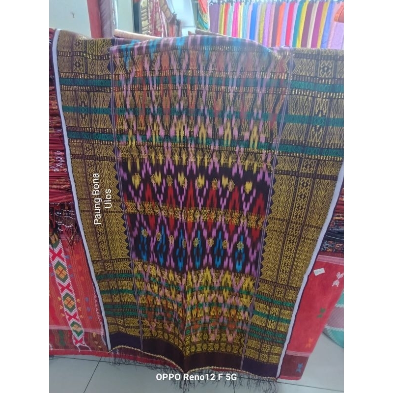 ULOS KARO UIS NIVES WARNA KRADASI PELANGI.