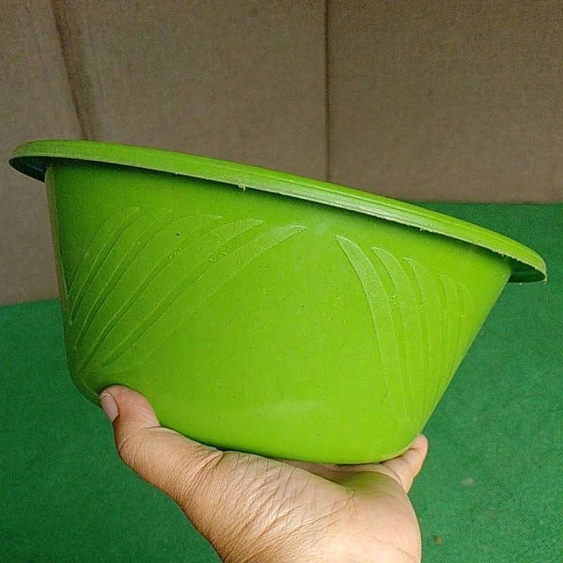 WASKOM/BASKOM BERKATAN" PITA 12"NC plastik