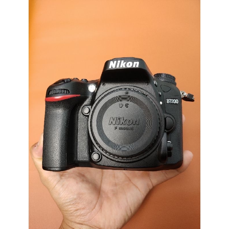 nikon d7200 Wifi body only Like new