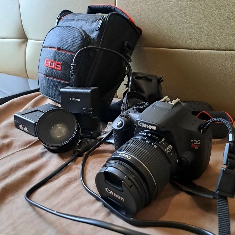 Canon EOS Rebel T5 DSLR Camera
