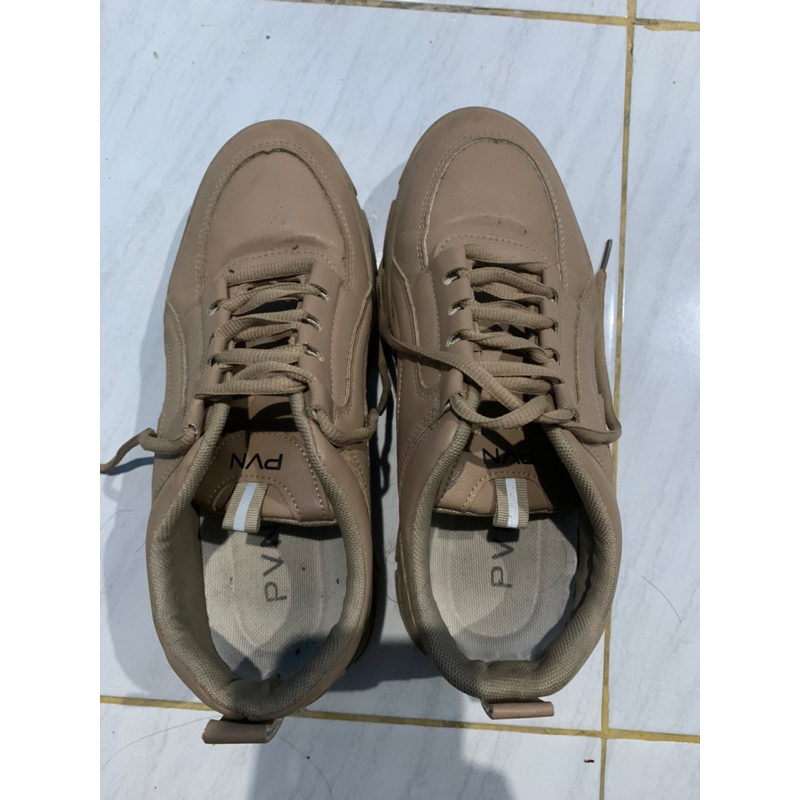 Preloved Sepatu PVN Wanita