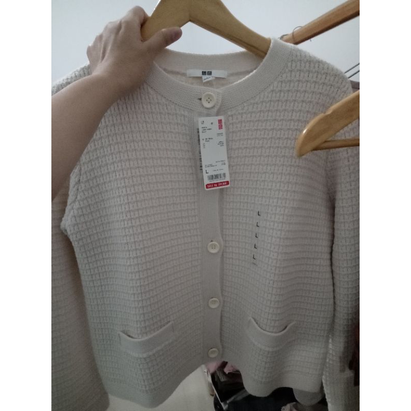 Brand new cardigan pendek rajut Uniqlo