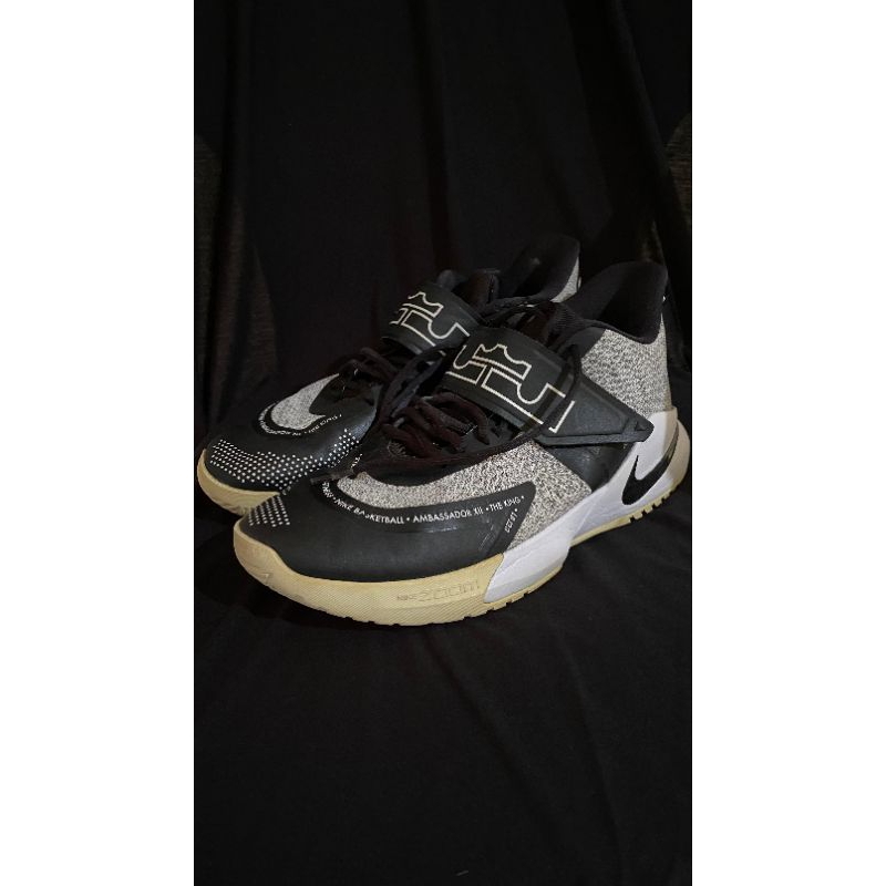 Sepatu Basket Second Lebron 'Ambasador 12' 42