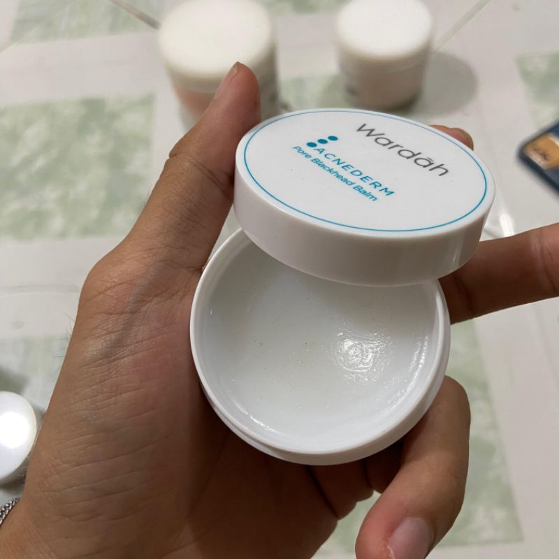 Wardah Acnederm Balm