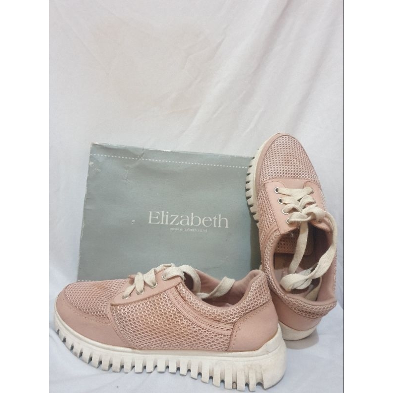 Preloved Elizabeth Sepatu Sneakers Wanita Pink