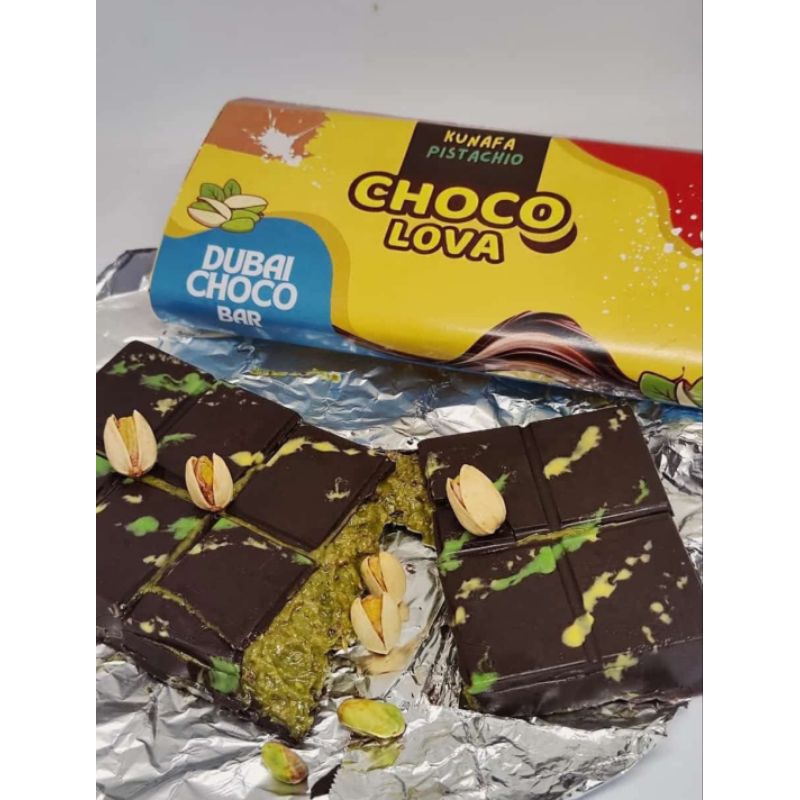 

Coklat Dubai Choco Lova with kunafa pistachio ORIGINAL