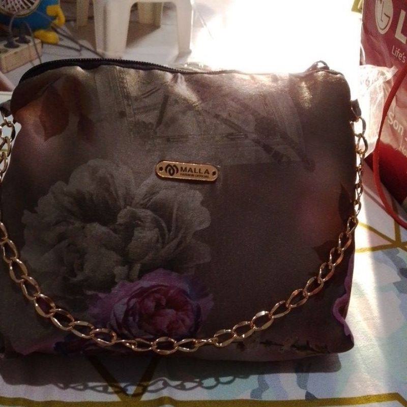 mukena Armani silk renda