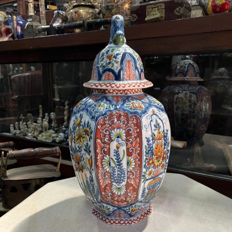 Guci Tempat Jahe Jar Keramik Makkum Belanda Hand Painted Motif Bunga Red Blue Antik Tua Lawas