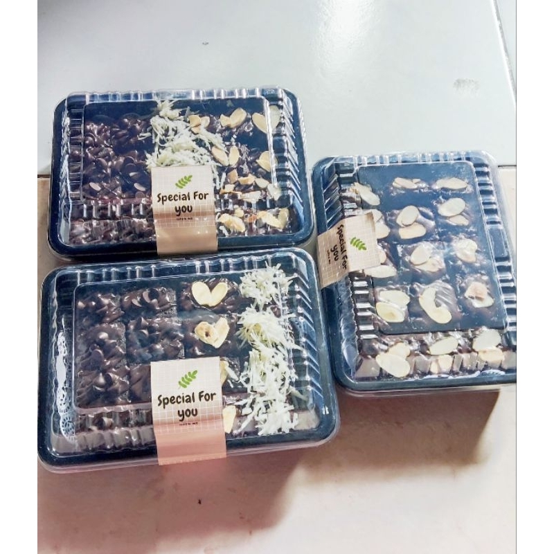 

Browkus Brownies kukus 20×20cm endulita enak murah