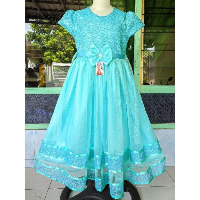 Gaun Brokat Ulang Tahun Anak Perempuan