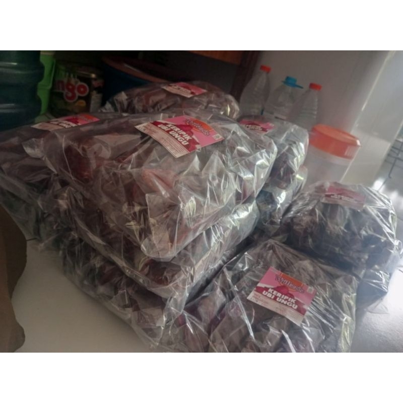 

kripik UBI UNGU Ecer 2000 1pack isi 12pcs