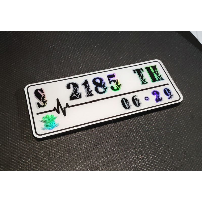 Plat Nomor Motor Variasi Akrilik Hologram Baut Tanam Model Terbaru Tambah Nama