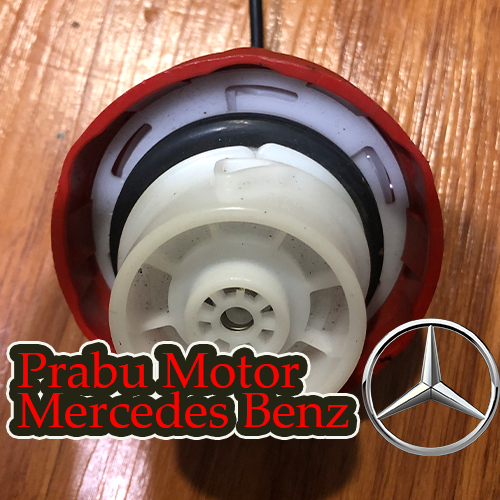 TUTUP TANGKI SOLAR / TUTUP TANGKI BAHAN BAKAR MERCEDES BENZ DIESEL ORIGINAL 164 470 01 30
