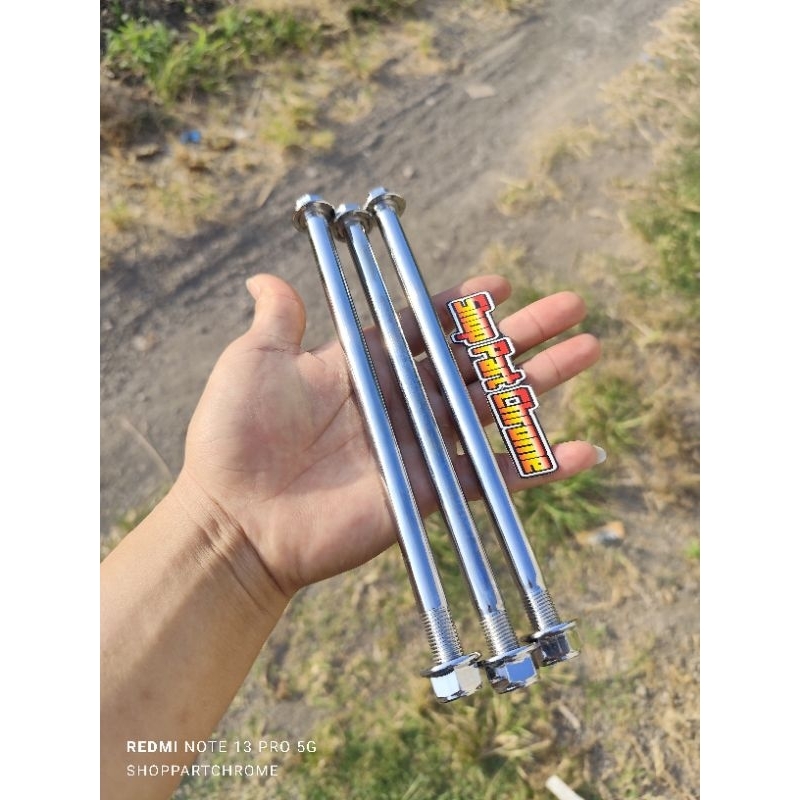 As roda belakang Megapro diameter 15MM panjang 28 CM ori crom celup