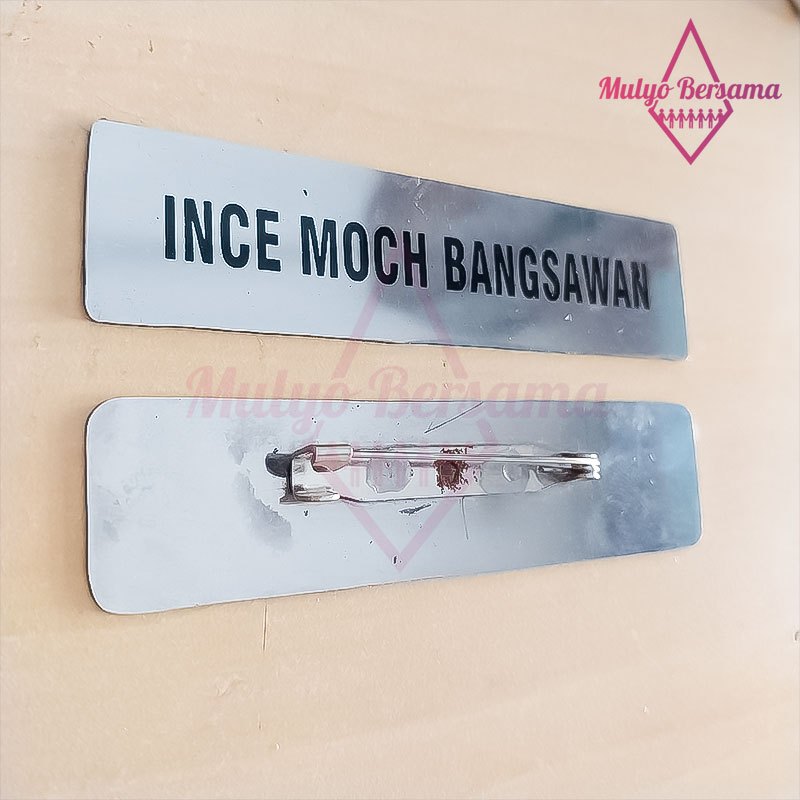 

Name Tag Stainless Papan Nama Dada Bahan Logam Custom - Mulyo Bersama