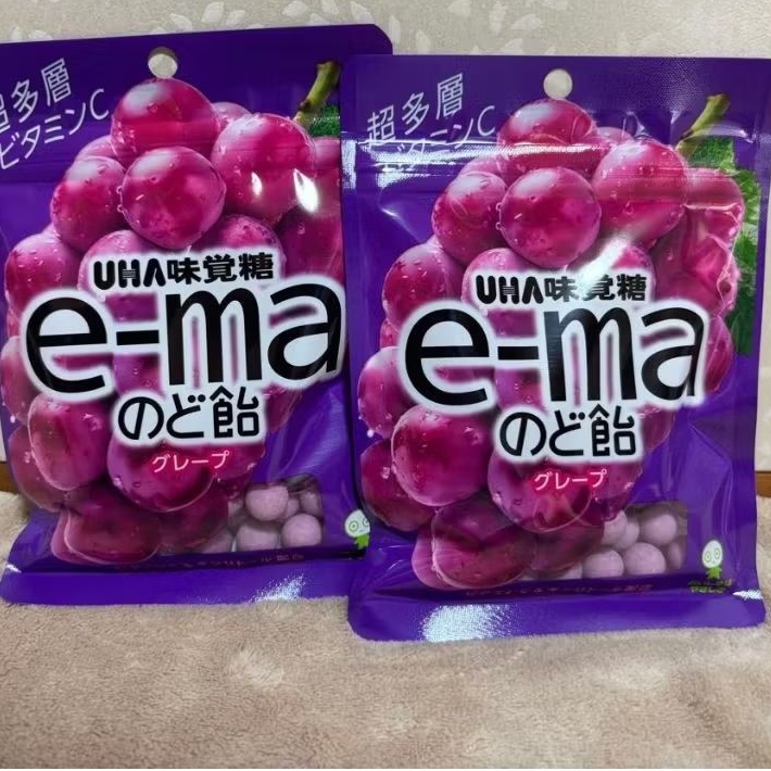 

UHA e-ma Throat Lozenges Candy Bag GRAPE 50g ( Permen Tenggorokan)