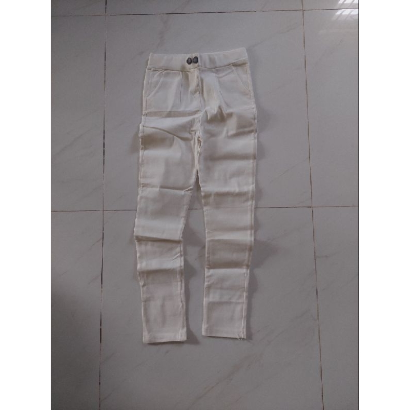 Celana Panjang Wanita Putih Preloved