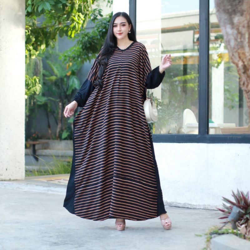 Kaftan jumbo motif viraly / gamis kaftan garis garis homedress terbaru