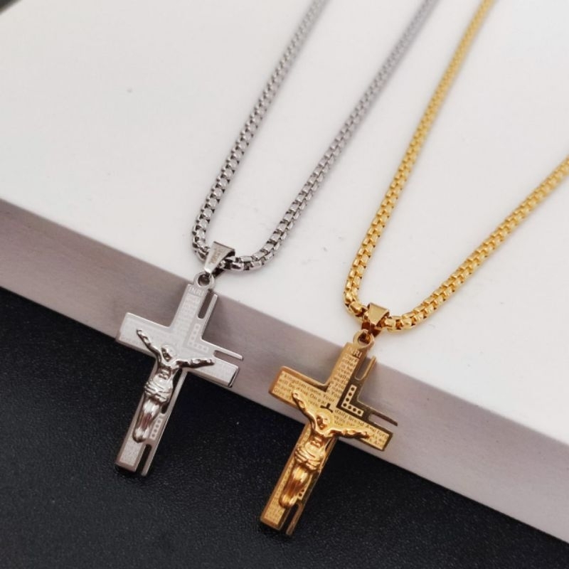 Kalung Salib Yesus Dengan ukiran doa Bapa kami
