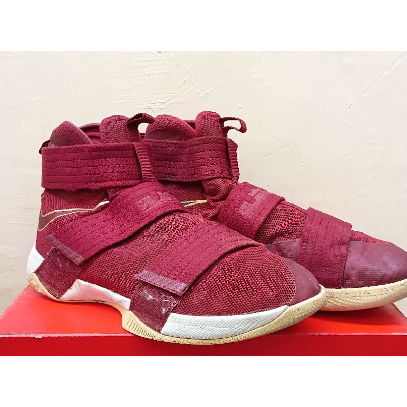 Sepatu Basket Lebron Soldier 10 Team Red