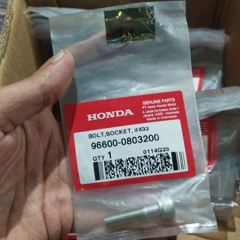 Baut 8x32 Dudukan Stang Beat Pcx 125 150 96600-080-3200