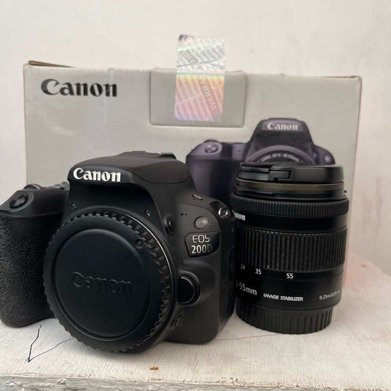 Canon 200D Plus Lensa kit 18-55Mm STM Gen 2 Fullbox