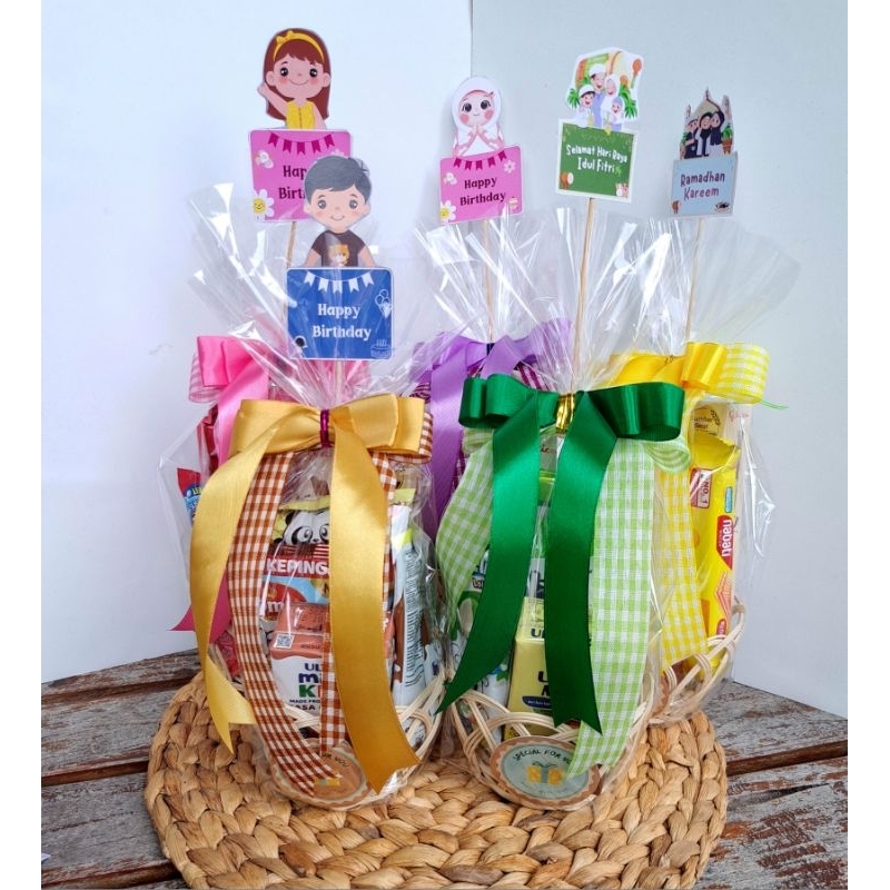 

FREE HANGTAG - PARCEL MAKANAN WARNA MINI PARCEL LEBARAN KADO ULANG TAHUN PARCEL SNACK ULANG TAHUN