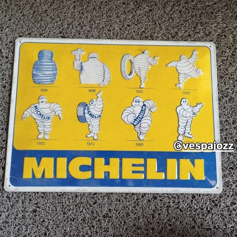 Enamel Vintage Michelin - Logo Evolution (30cm x 40cm)