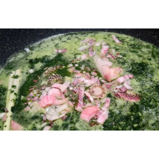 

SAYUR DAUN UBI / SINGKONG TUMBUK HALAL