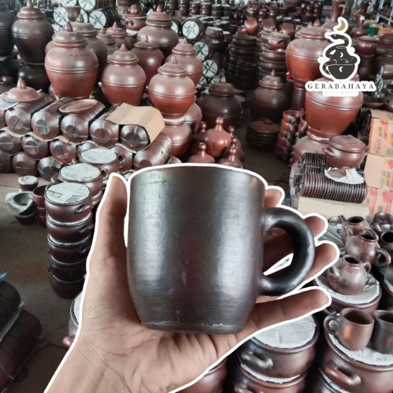 GELAS GERABAH TANAH LIAT