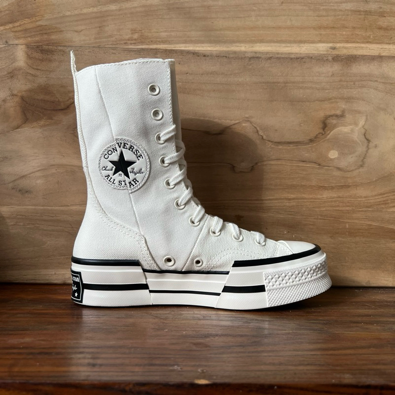 Sepatu Sneakers Wanita converse Chuck 70 Plus Xhi Black/White/Egret