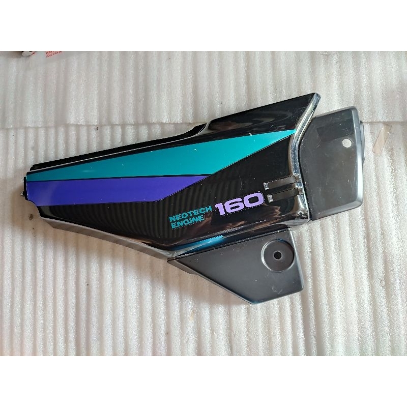 tutup aki cover accu bok aki box accu honda gl pro neotech tahun 95 96 bagian kanan original nos