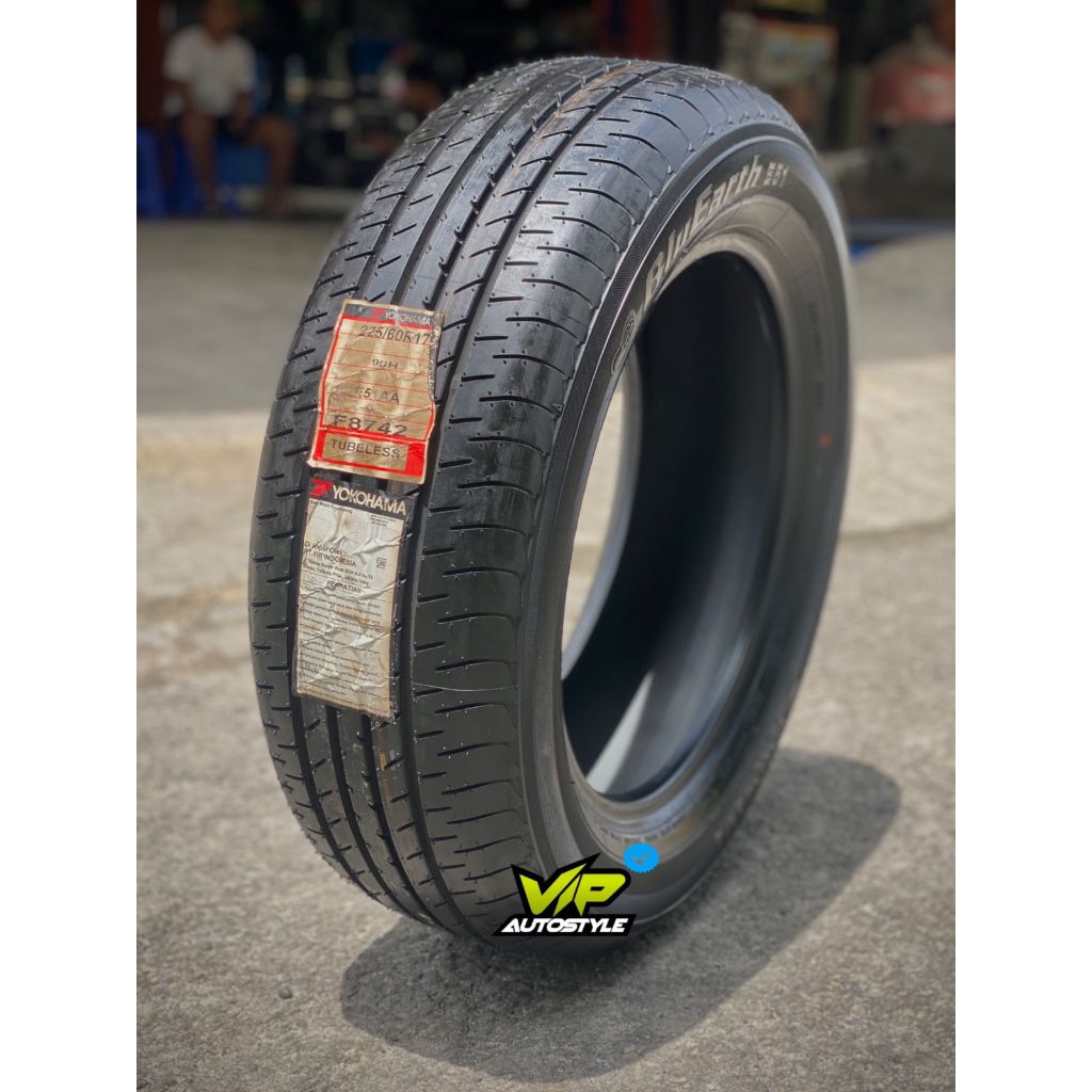 Ban Ring 17 STD alphard/ vellfire YOKOHAMA bluearth -E51 AA 225 60 R17