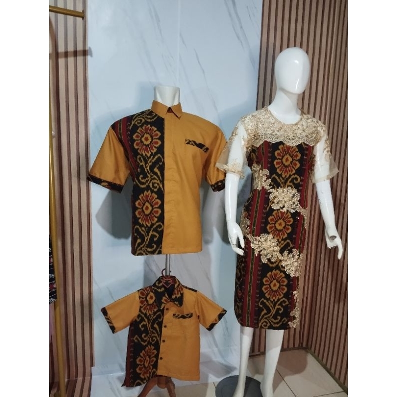 couple keluarga etnik motif bunga matahari