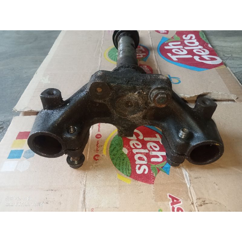 Segitiga bawah T shock breaker depan YAMAHA Fiz R Foswan FORCE 1 ORIGINAL COPOTAN