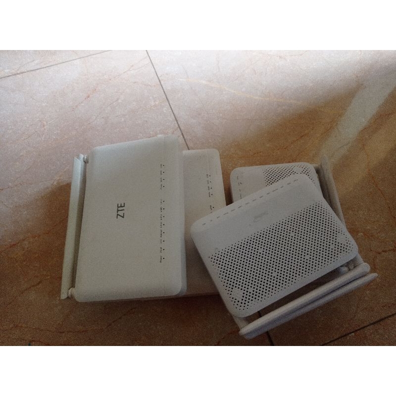 ruter borongan ZTE v3 5g  port biru dan fh 5g