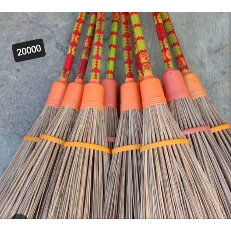 Sapu Taman / Sapu Korek / Sapu Lidi