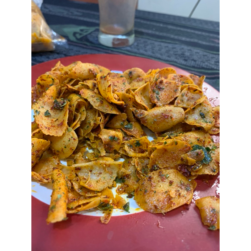 

MORING SHASA 1kg / Moring Pedas / Cimol Kering / Keripik Moring- bumbu jeruk & guri