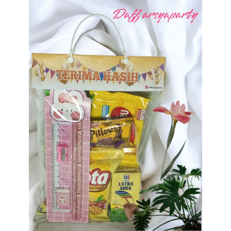 

Paket Bingkisan / Paket Hampers Snack Ulang Tahun Anak Pencil Z2