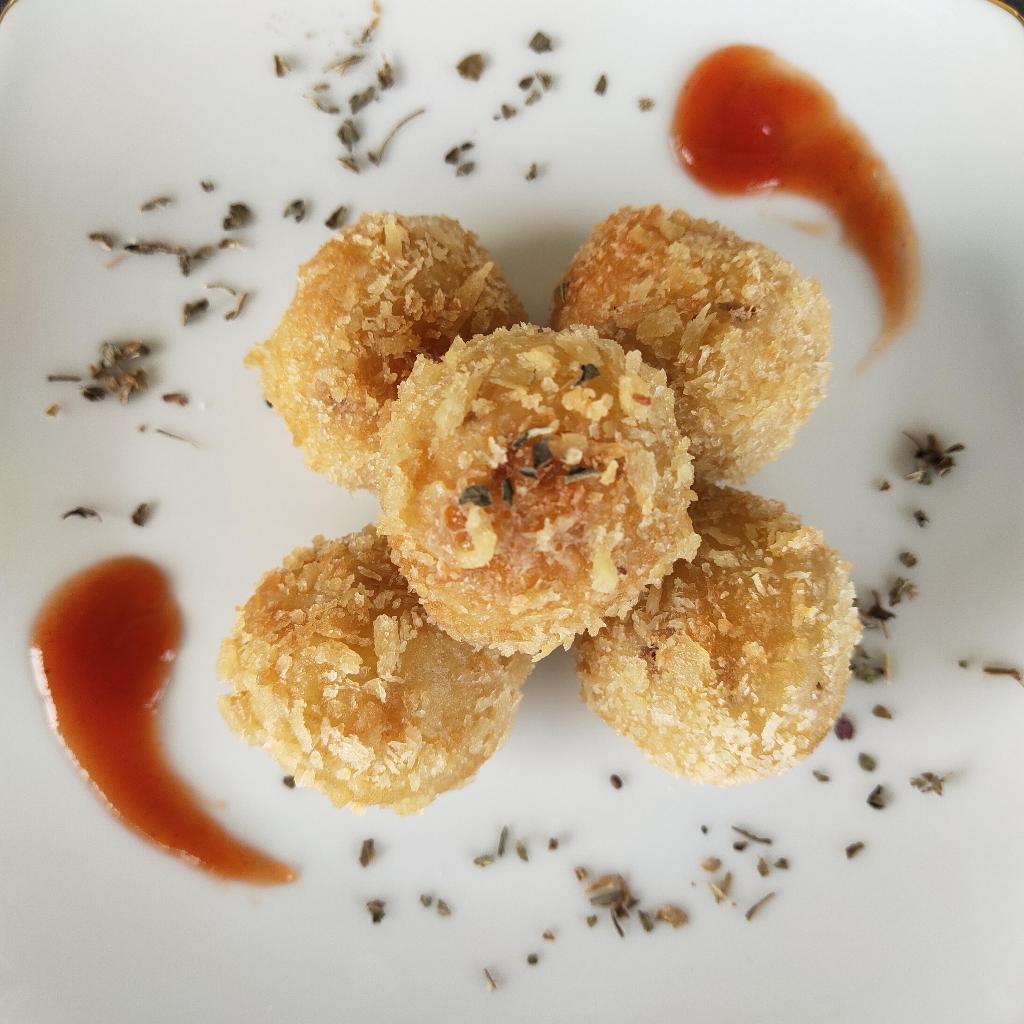 

KUKIS - Kue Bitterballen